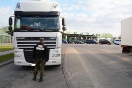 На границе в Безледах задержали подозрительный DAF