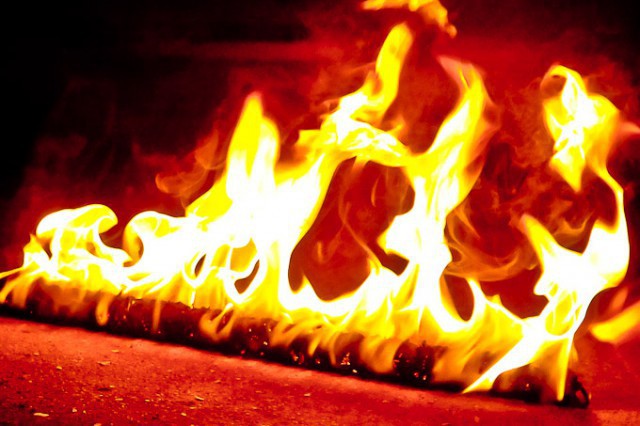При пожаре в квартире дома на ул. Луганской в Калининграде пострадала женщина