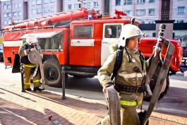 Из-за неисправной элетропроводки загорелось здание предприятия в Краснознаменске