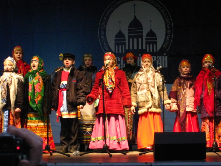 Калининградцы отметили Рождество песнями и хороводами (фото)