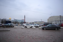 В Калининграде закрыли бесплатную парковку у КДЦ
