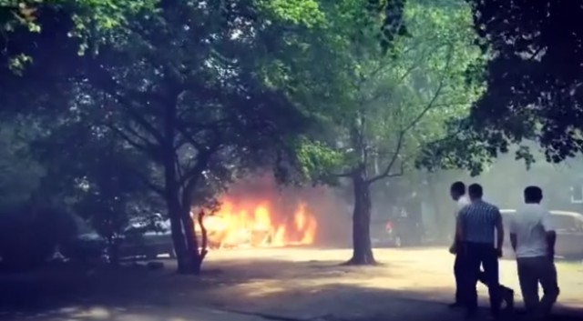 В Калининграде на ул. Хмельницкого горели пять автомобилей
