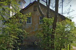 Власти Зеленоградска продают довоенный дом на улице Железнодорожной