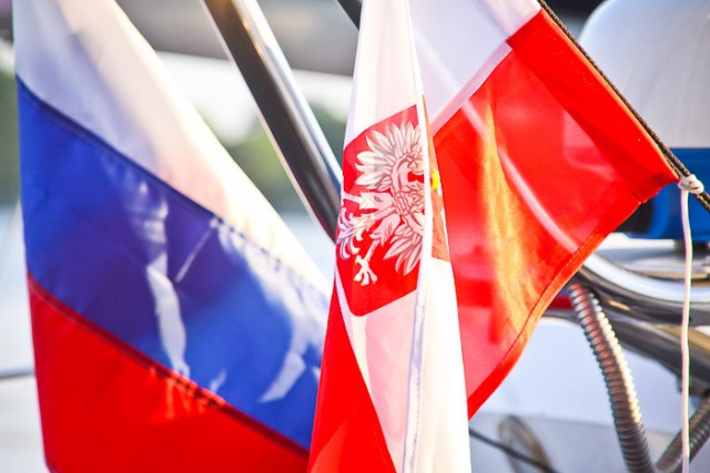 МИД РФ осудил «акты глумления» над советскими памятниками в Польше