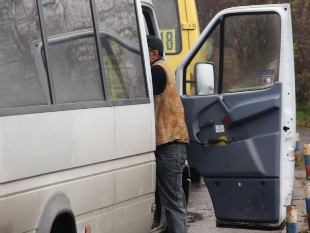 В Черняховске пьяный слесарь избил водителя маршрутки