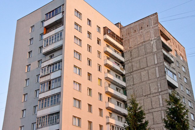 На ул. Гагарина в Калининграде с 12 этажа новостройки выбросился мужчина
