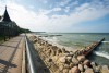 Региональные власти рассчитывают, что каменный вал в Пионерском превратится в пляж