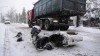 На улице Камской в Калининграде двое пьяных мужчин на скутере врезались в МАН