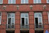 На фасаде гимназии №1 в Калининграде восстановили головы Коперника, Канта, Гердера и Коринта