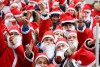 «Праздничное „шагом марш“»: в Калининграде состоялось шествие Дедов Морозов