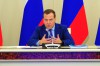 Медведев пообещал обеспечить строительство новых паромов для Калининградской области