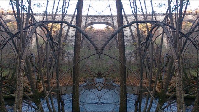 Река Красная, вид с леса на мост