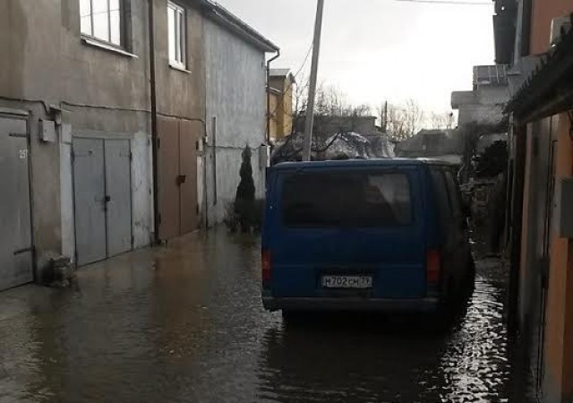 Затопленные гаражи на Острове, 11 января 2015 года