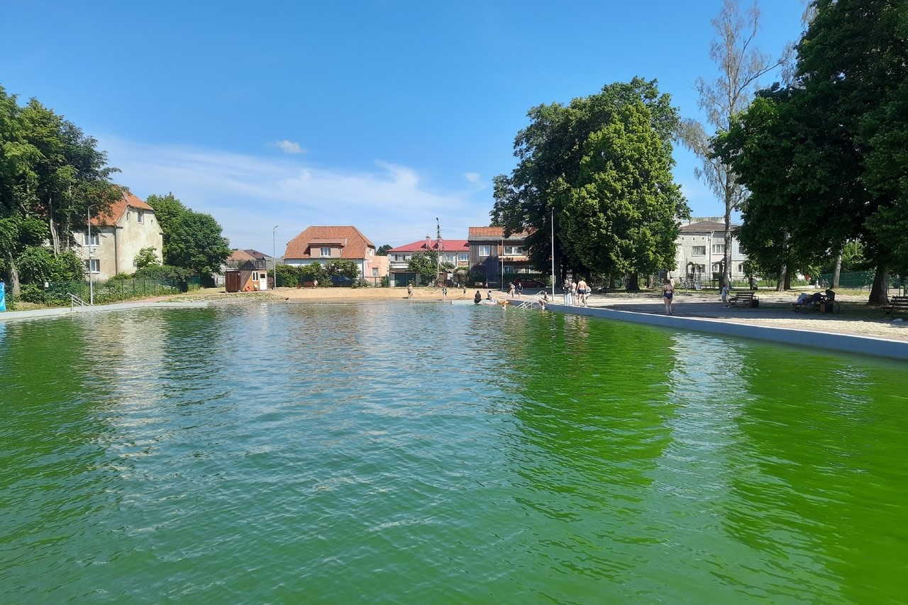 В Славске заработал бассейн с минеральной водой