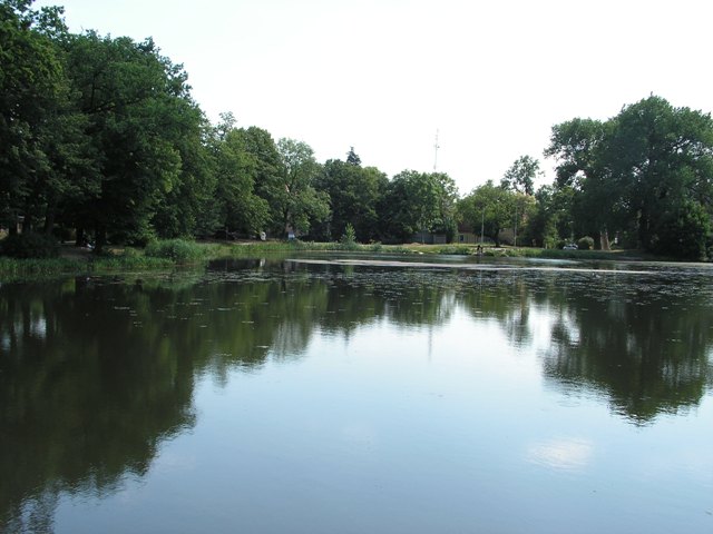 Озеро поплавков калининград
