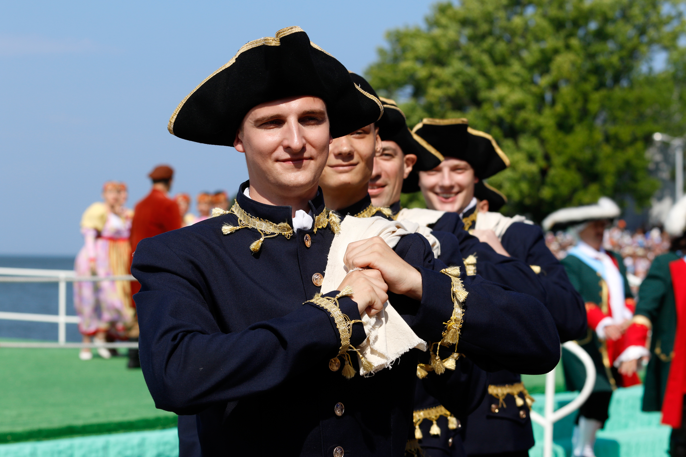 Честь дня вмф. Парад ВМФ В Балтийске. День ВМФ Балтийск. День ВМФ В Балтийске 2021. С днем флота Балтийск.