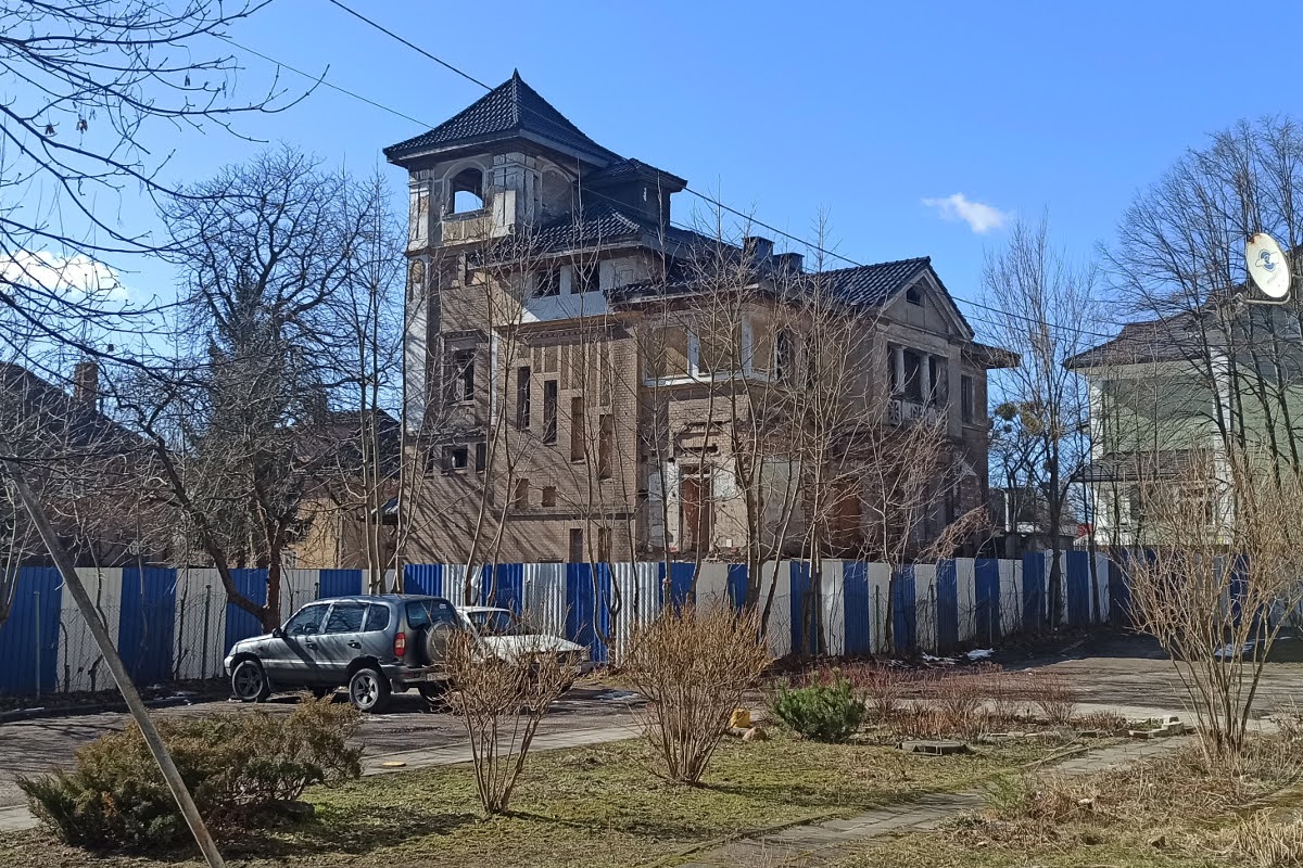 Рядом с озером Поплавок в Калининграде планируют восстановить «японскую»  виллу начала ХХ века