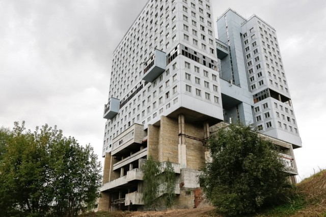 Рыночную стоимость Дома Советов и территории вокруг оценили в 830 млн рублей