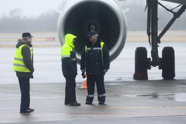 Житель Кемеровской области устроил дебош в самолёте Калининград — Москва