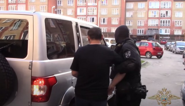 В Калининграде задержали подозреваемого в убийстве, которое произошло 26 лет назад (видео)