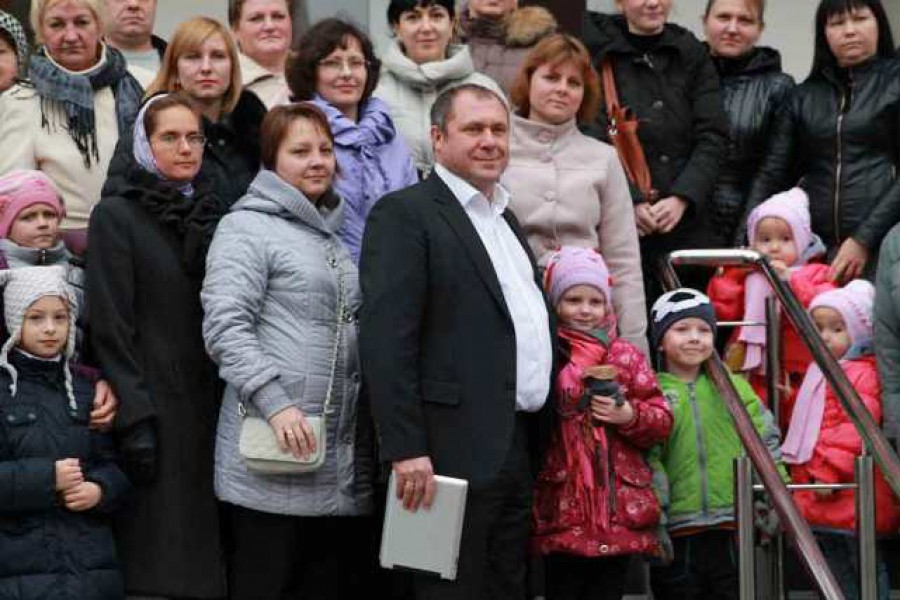 Олег Болычев выступил инициатором создания новой общественной организации «Объединение многодетных семей»