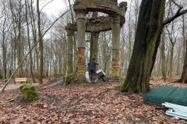 В историческом парке в Сосновке законсервируют и подсветят старинную ротонду