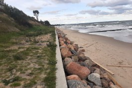 Из-за циклона «Патрик» в Калининградской области сократилась ширина пляжей (фото)