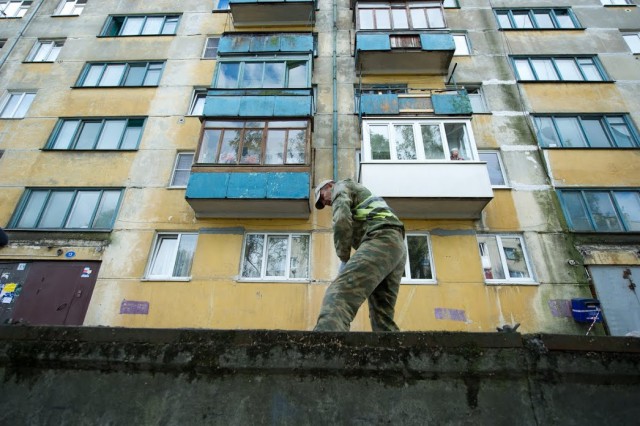На улице Киевской в Калининграде женщина погибла после падения с восьмого этажа