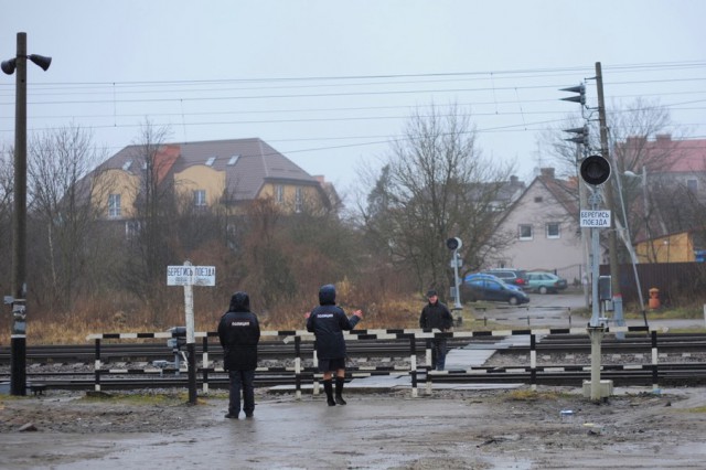 В Калининграде погибла под поездом 18-летняя девушка