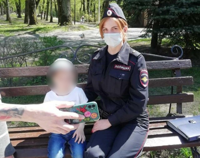 В Южном парке Калининграда прохожие нашли трёхлетнего мальчика без родителей