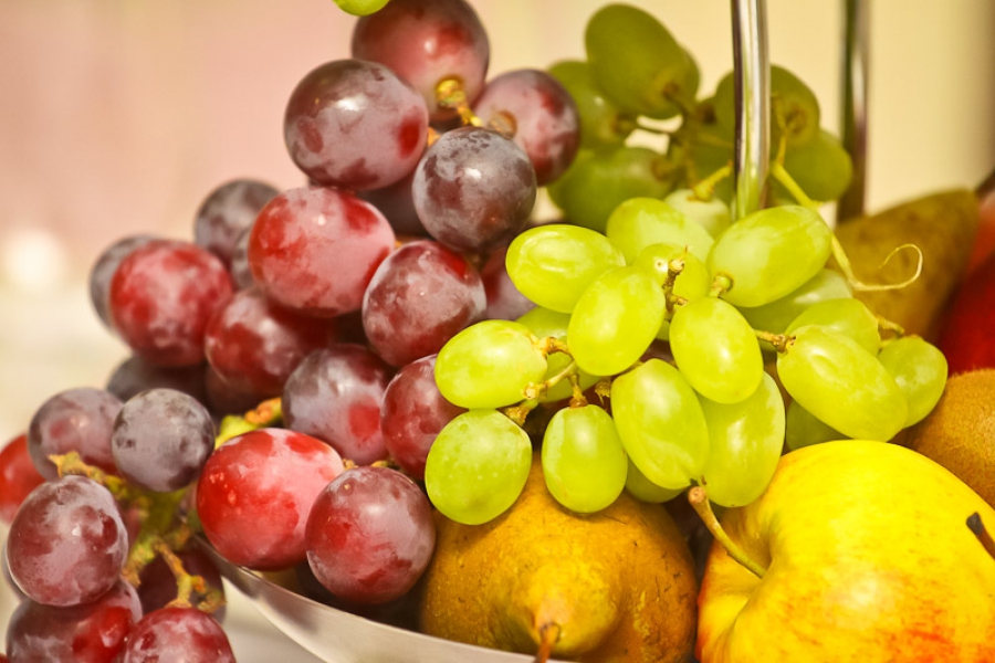 В область не пустили более 9 тонн некачественного винограда из Литвы