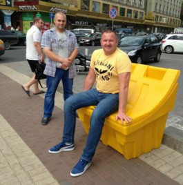Куда девается песок из жёлтых ящиков в Калининграде?