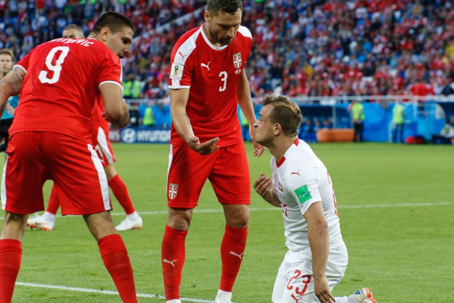 FIFA оштрафовала швейцарских игроков за политические жесты в матче с Сербией в Калининграде