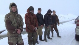 В Зеленоградском округе полицейские задержали 12 чёрных копателей янтаря (фото)