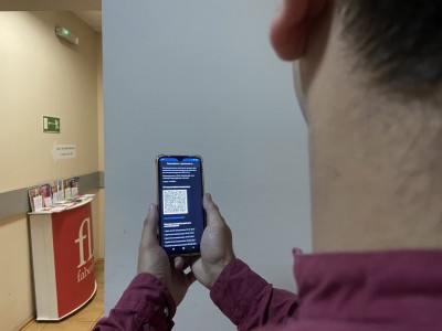 В Госдуму внесли законопроект о QR-кодах в транспорте, магазинах и кафе