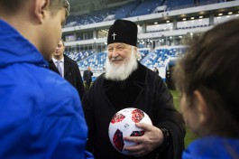 Патриарх Кирилл посетил стадион на Острове