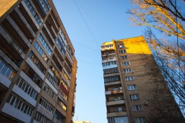На Московском проспекте начали противоаварийные работы на двух советских 12-этажках