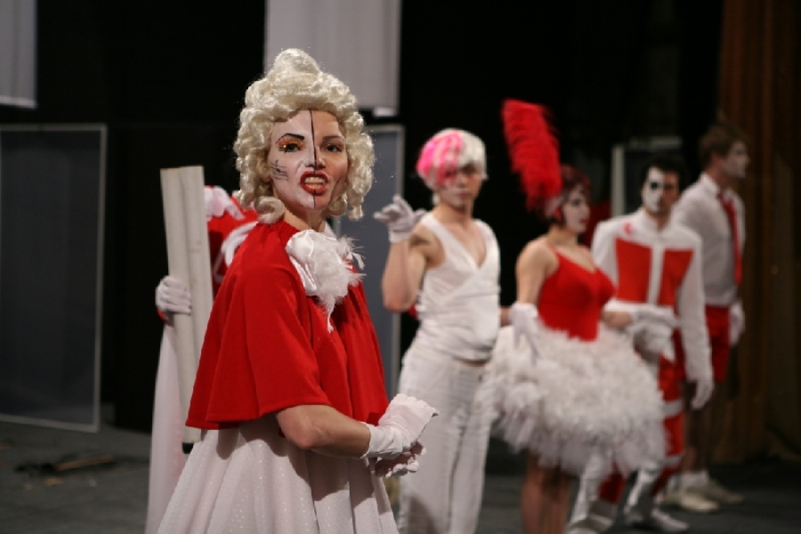 В Калининградском драмтеатре пройдёт премьера спектакля «Куклы» 