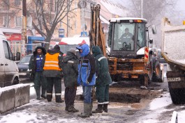 «Монтаж с хирургической точностью»: что, как и зачем ремонтируют на улице Дзержинского (фото)