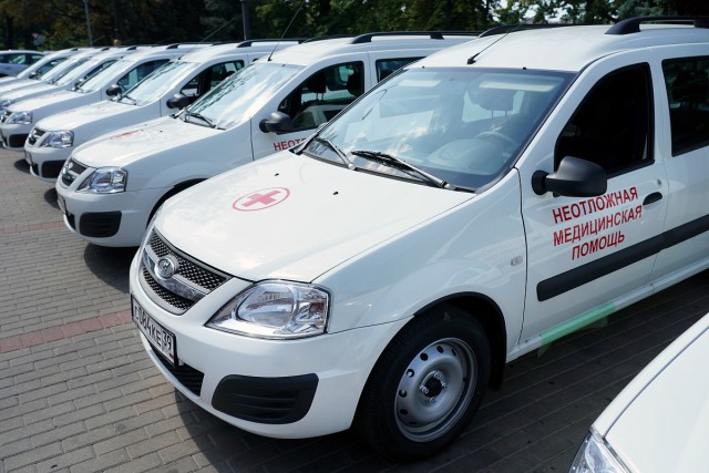 Для лечебных учреждений региона закупили 29 автомобилей «неотложки»