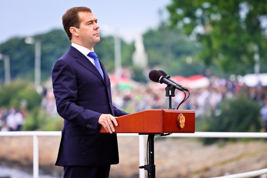 Медведев внёс в Госдуму проект закона о прямых выборах губернаторов
