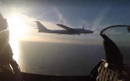 Датские истребители сопроводили российский Ту-142 над Балтийским морем (видео)