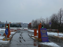 Калининградское УФАС проверяет жалобы на организацию парковки в «Храброво»