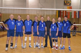 В Клайпеде прошёл предновогодний волейбольный турнир ветеранов