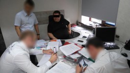 В Калининграде инспектора Ростехнадзора задержали по подозрению в получении взятки (видео)