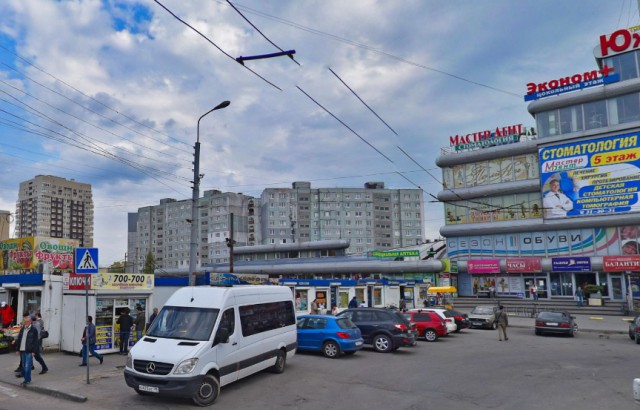 Власти Калининграда требуют снести часть палаток у Южного рынка