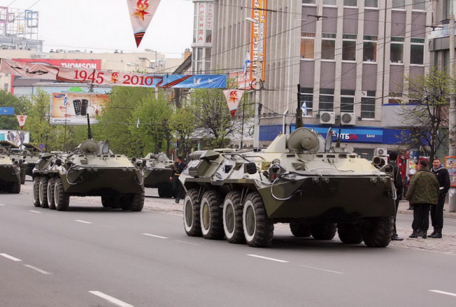 Из-за военного парада 9 мая перекроют движение в центре Калининграда