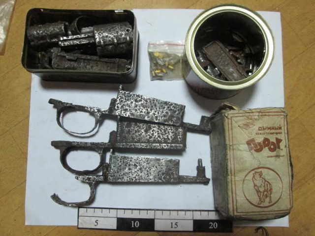 В Советске полицейские нашли у местного жителя арсенал оружия времён ВОВ (фото) (фото)