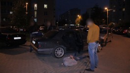 Калининградские полицейские задержали двоих подозреваемых в серии квартирных краж (фото, видео)