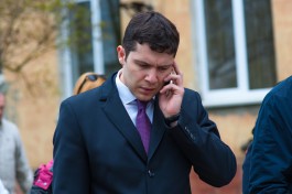 Алиханов отказался раздавать номер мобильного телефона инвесторам, чтобы «не свихнуться»